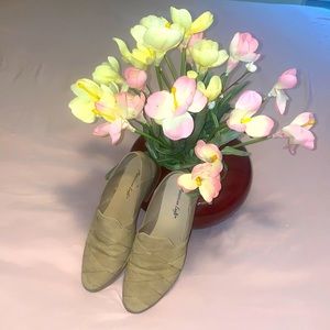 American Eagle women shoes.